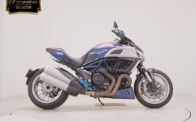 DUCATI DIAVEL 2014