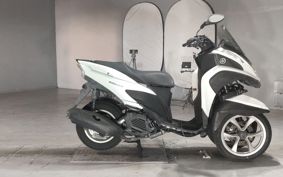 YAMAHA TRICITY 125 SE82J