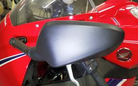 HONDA CBR600RR 2025 PC40