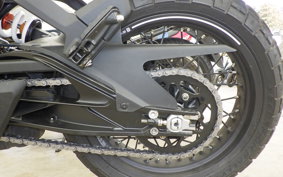 HUSQVARNA SVARTPILEN 401 2025