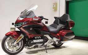 HONDA GL 1800 GOLD WING TOUR DCT SC79