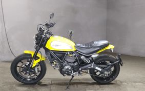 DUCATI  DUCATI  SCRAMBLER  ICON  K102JA
