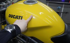 DUCATI MONSTER 400 2004