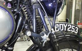 TRIUMPH DAYTONA T70