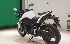 SUZUKI GSR750 2015