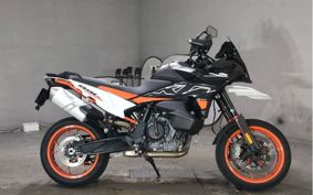 KTM 890 ADVENTURE	 2023 TS640