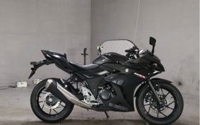 SUZUKI GSX250 R DN11A