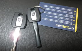 HUSQVARNA SVARTPILEN 125