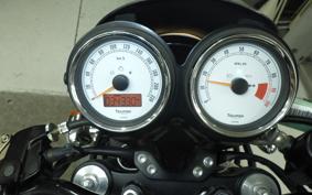 TRIUMPH THRUXTON 900 2015