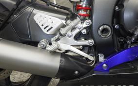 YAMAHA YZF-R6