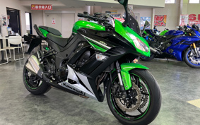 YAMAHA AXIS Z
