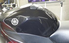 YAMAHA YZF-R1