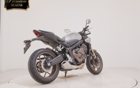 HONDA CB650R E-Clutch 2026 RH17