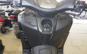 YAMAHA N-MAX SEG6J