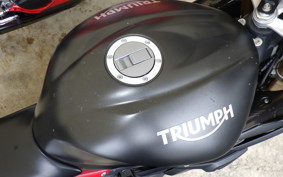 TRIUMPH DAYTONA 675 R 2016