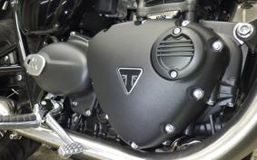 TRIUMPH BONNEVILLE T100 2026