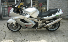 KAWASAKI ZZ1200 NINJA R 2002 ZXT20C
