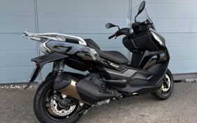 BMW C400GT TRIPLE BLACK 2024 0C61