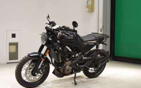 HUSQVARNA SVARTPILEN 401 2022