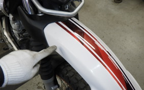 YAMAHA SEROW 250 Gen.2 2000 DG17J