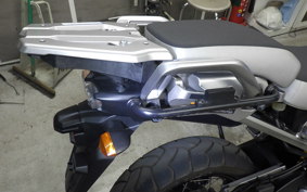 YAMAHA XT1200Z SUPER TENERE 2011