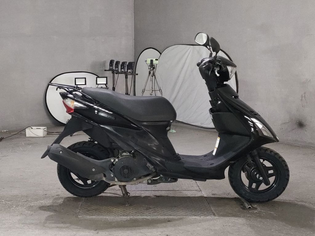 Фото Suzuki ADDRESS V125 с японского аукциона