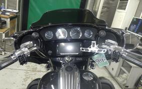 HARLEY FLHXSE 1800CVO 2015