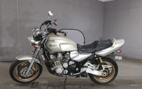 YAMAHA XJR1300 RP03J