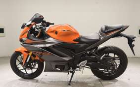 YAMAHA YZF-R25 A 2000 RG74J