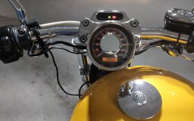 HARLEY XL883C 2005 CJM