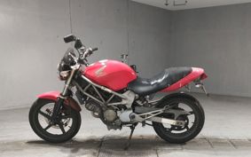 HONDA VTR 250 MC33