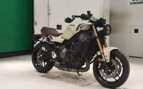 YAMAHA XSR900 2025 RN96J
