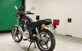 SUZUKI GN125 H 2015