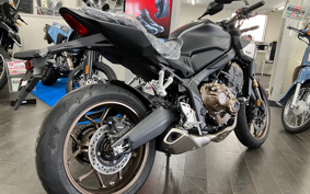 HONDA CB650R 2025 RH17
