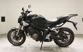 HONDA CB650R E-Clutch 2024 RH17