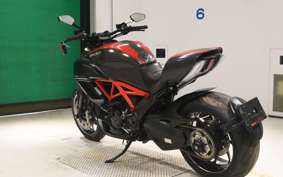 DUCATI DIAVEL Carbon 2017