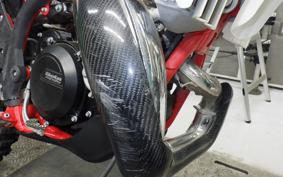 BETA クロス TRE ーナー250 2023