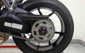 DUCATI SUPER SPORT S 2017 VA01