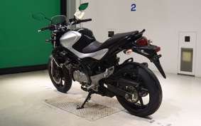 SUZUKI GLADIUS 2013 VK58A