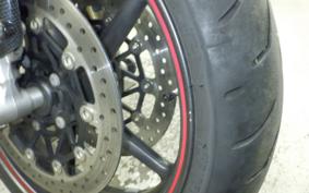 TRIUMPH DAYTONA 675 R 2013