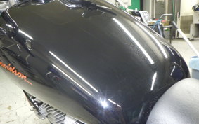 HARLEY XL883LI 2011