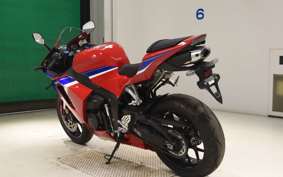 HONDA CBR600RR 2025 PC40