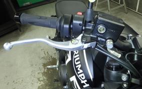 TRIUMPH TRIDENT 660 2022