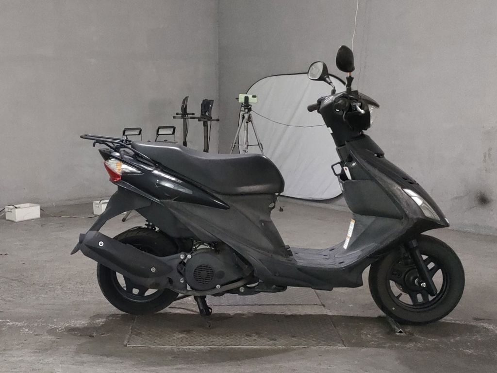 Фото Suzuki ADDRESS V125 с японского аукциона