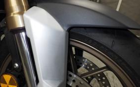 HONDA CB650R E-Clutch 2025 RH17