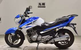 SUZUKI GSR250