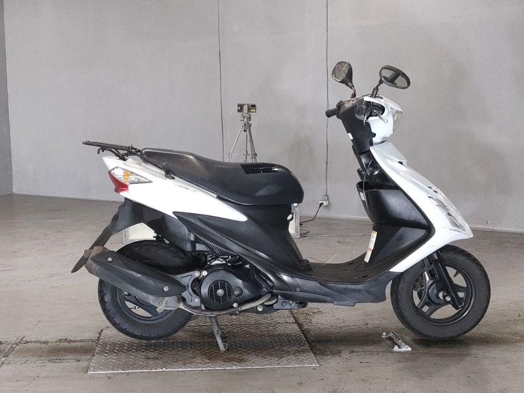 Фото Suzuki ADDRESS V125 с японского аукциона