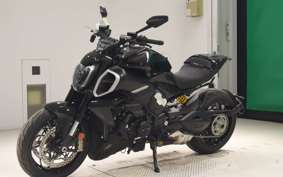 DUCATI ディアベル V4 2023