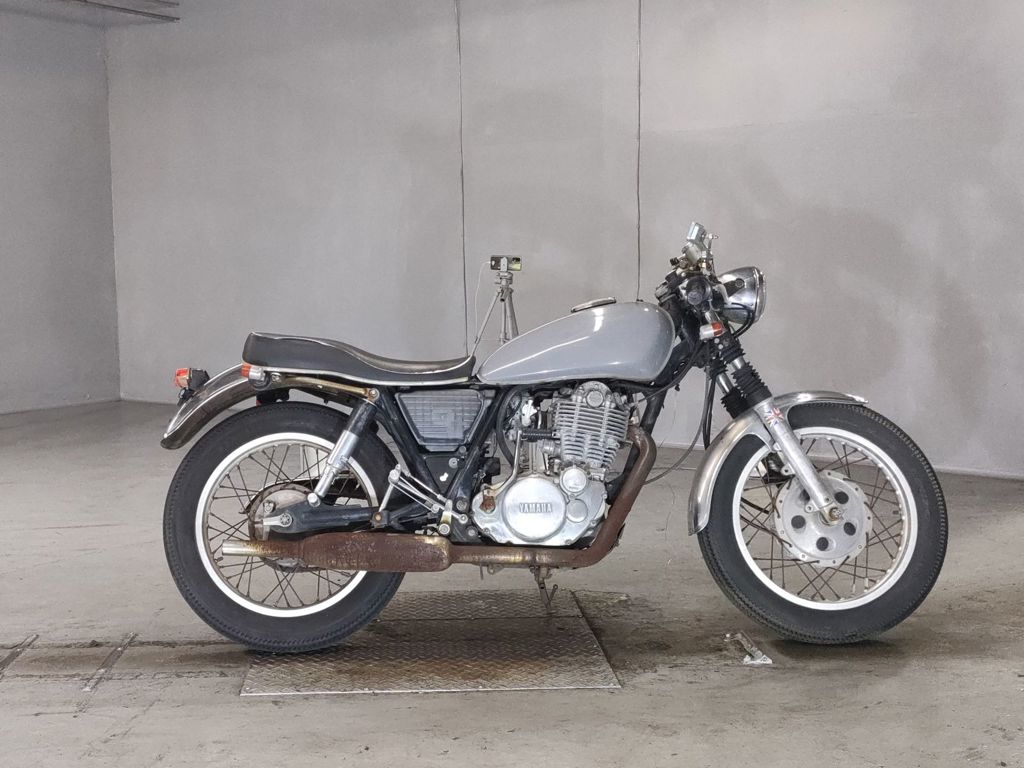 Фото Yamaha SR400 1989 с японского аукциона