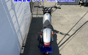 SUZUKI STREET MAGIC